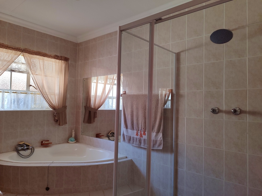 3 Bedroom Property for Sale in Vaal Park North West